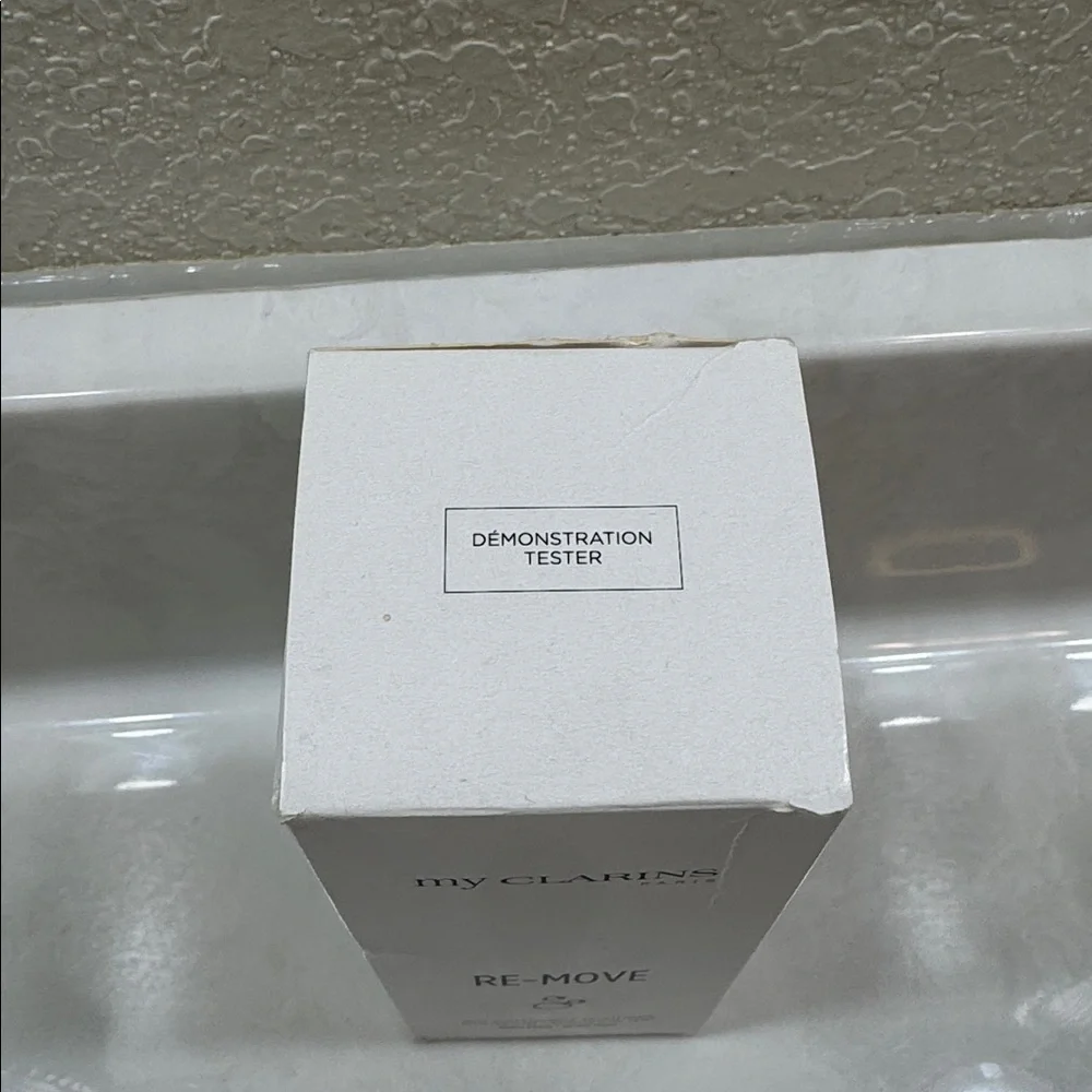 Clarins RE-MOVE Purifying Cleansing Gel - Cream